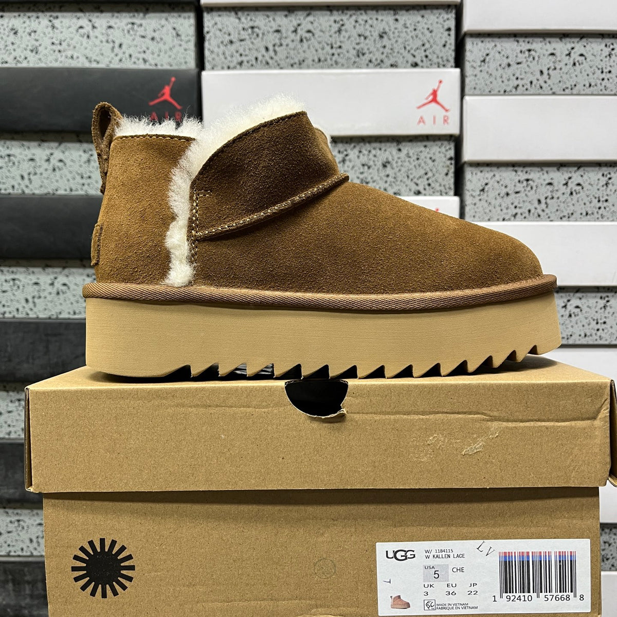 UGG Ayanna Platform Boot 1184115 – Chestnut | Women's Sizes 35–40