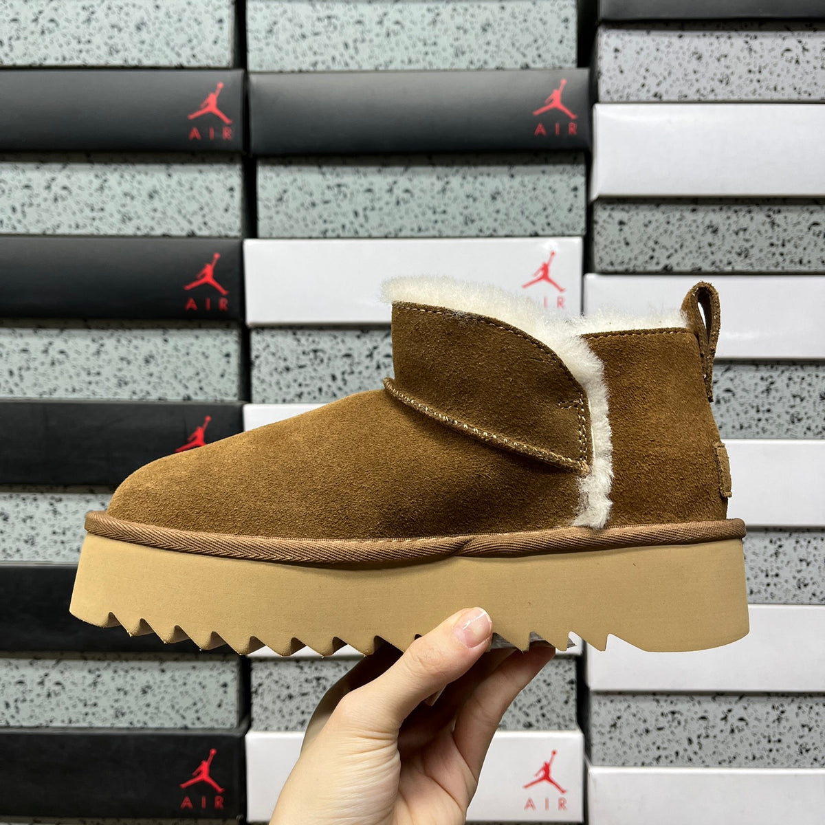UGG Ayanna Platform Boot 1184115 – Chestnut | Women's Sizes 35–40